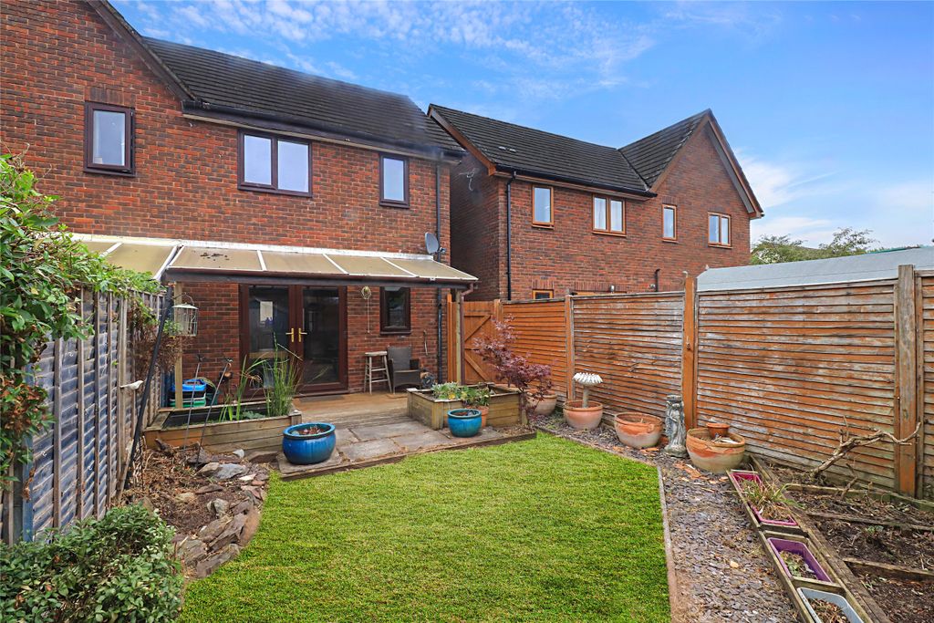 Property photo 2 of 13 Picture No. 17