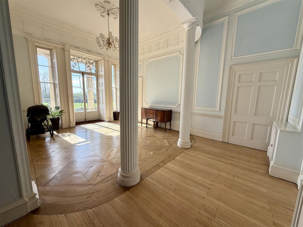 Property photo 3 of 13 Image00006.Jpeg