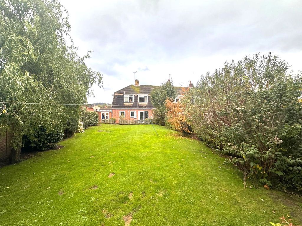 Property photo 1 of 12 Photo 12