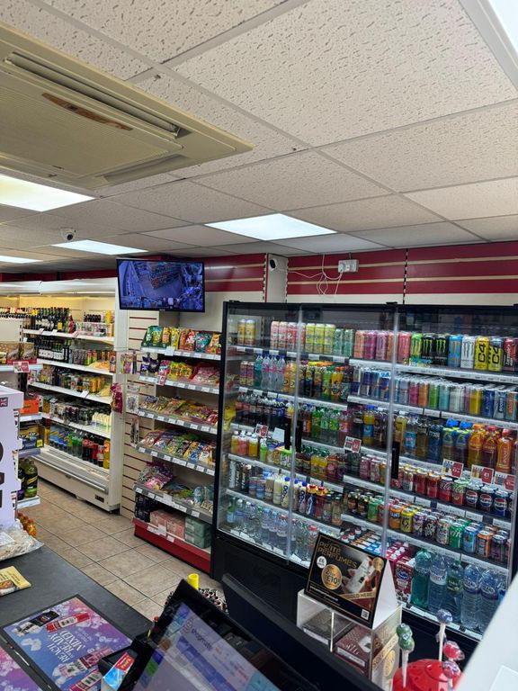 Property photo 1 of 4