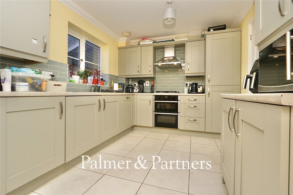 Property photo 2 of 22 Picture No. 06