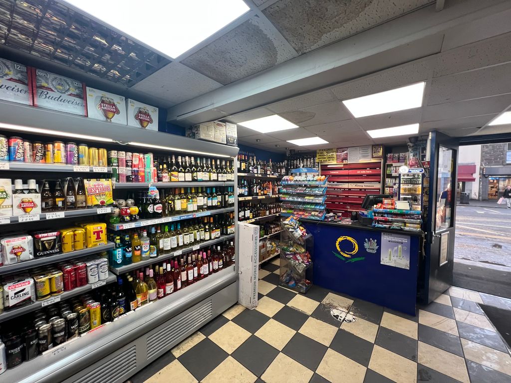 Property photo 2 of 10