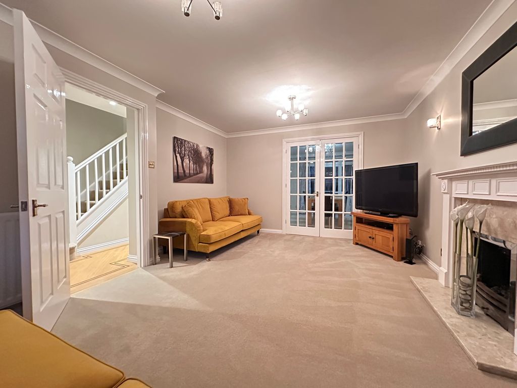 Property photo 3 of 17