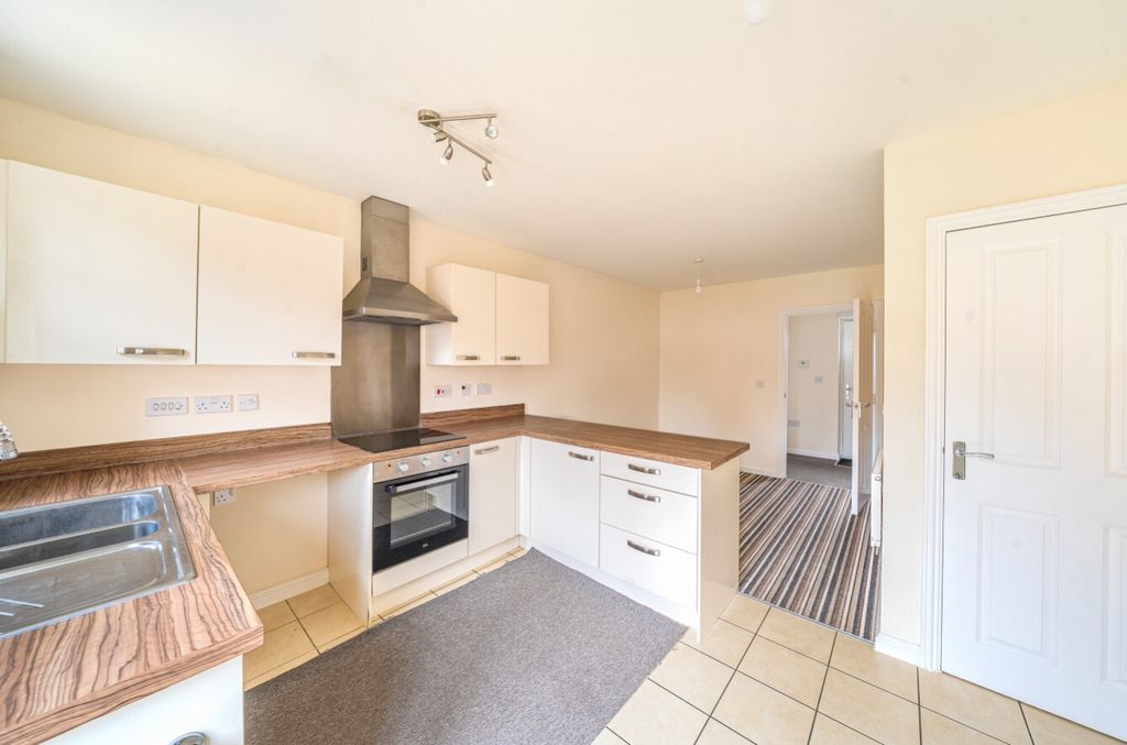 Property photo 2 of 20 1456521 (3)