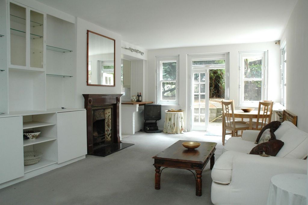 Property photo 1 of 19