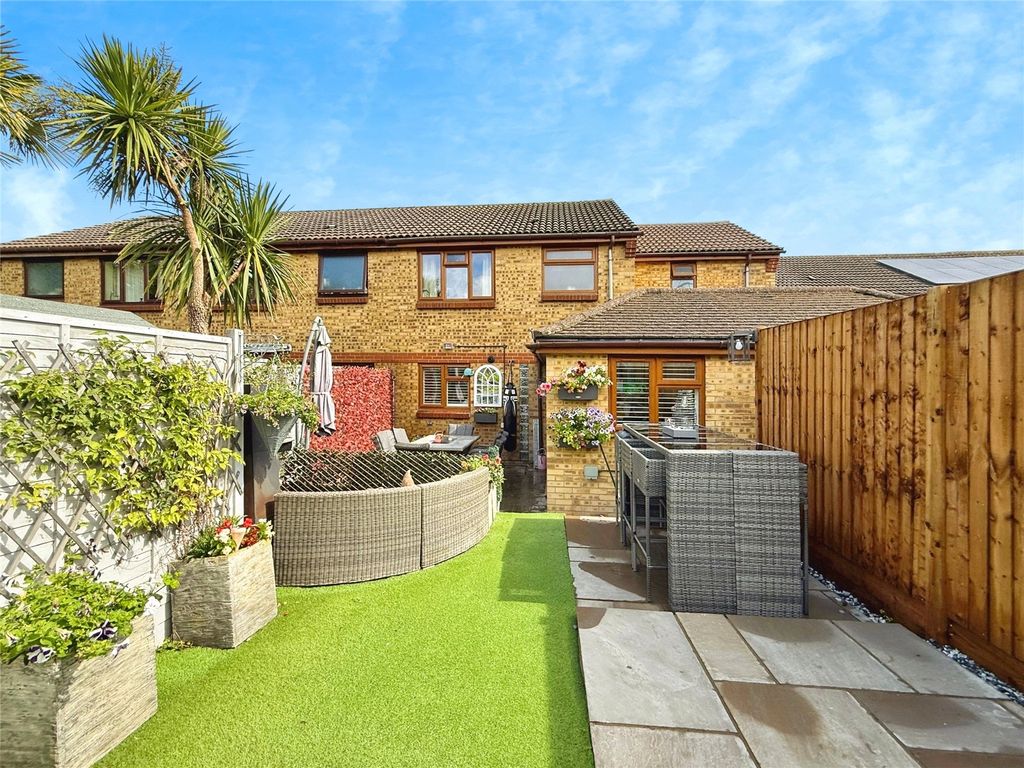 Property photo 2 of 21 Picture No. 02