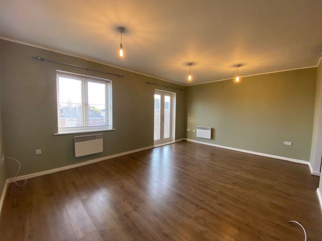 Property photo 2 of 6 Living Room