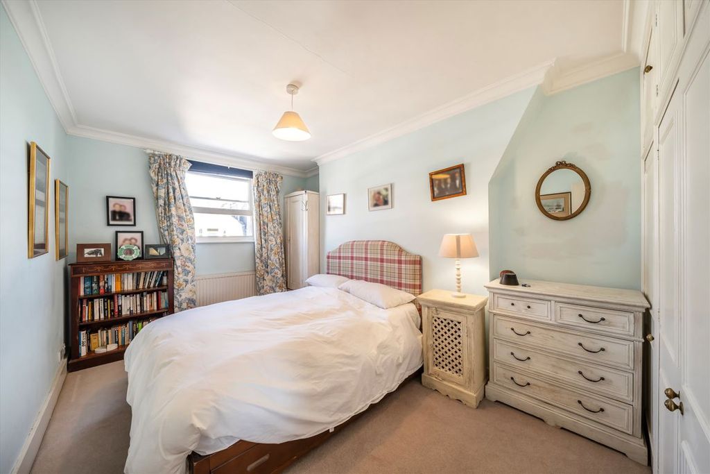 Property photo 3 of 7