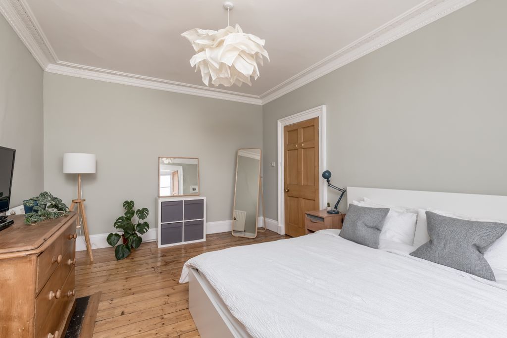 Additional image 12 of 4 bed flat for sale18/5 Leopold Place, Hillside, Edinburgh EH7