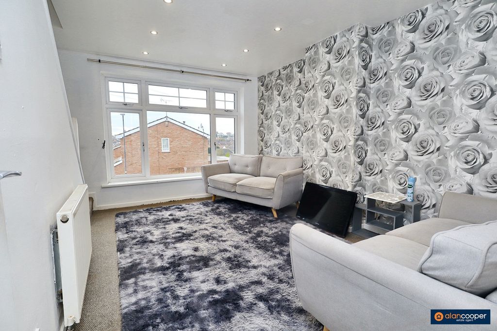 Property photo 2 of 12 4674003