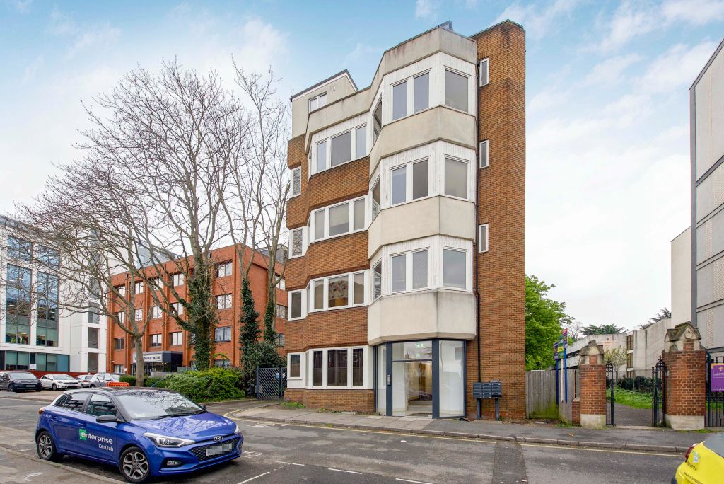 Property photo 1 of 9