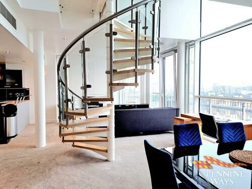 Property photo 2 of 20 Staircase