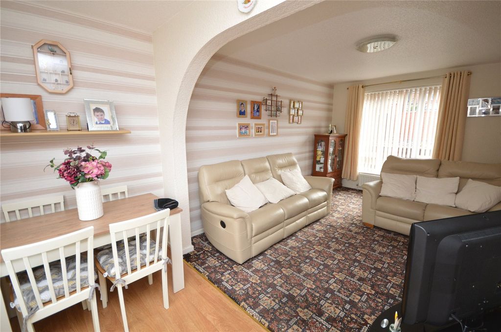 Property photo 3 of 14 Picture 3