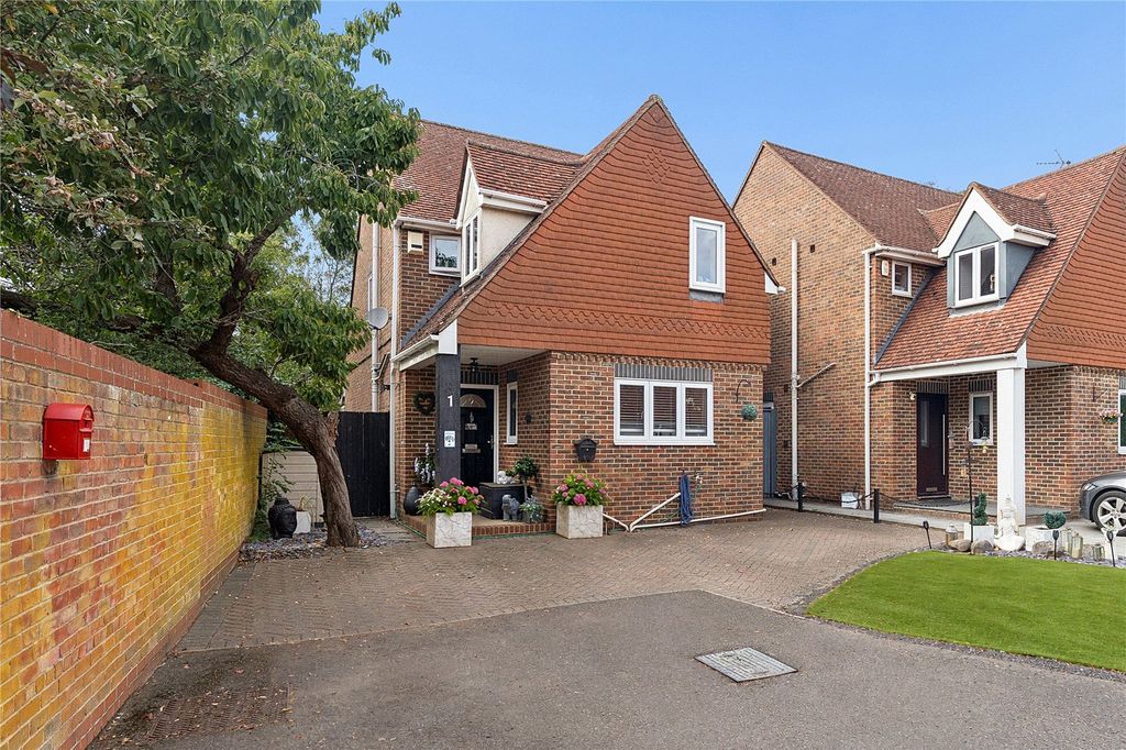 Property photo 2 of 19 Picture No. 25