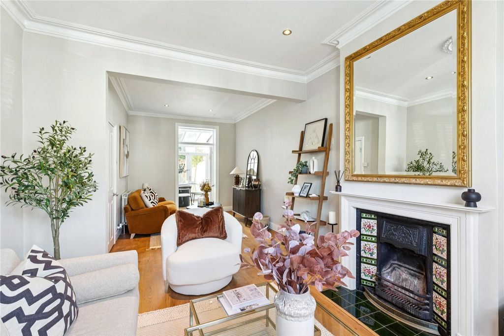 Property photo 1 of 16 Picture No. 17