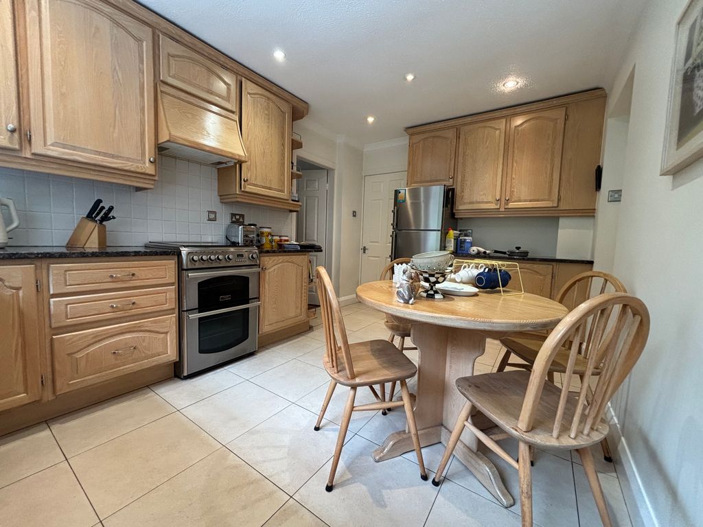 Property photo 3 of 14 Image