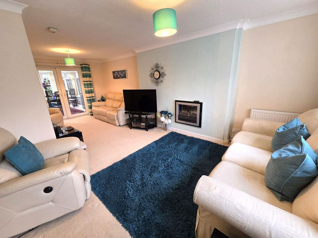 Property photo 3 of 23