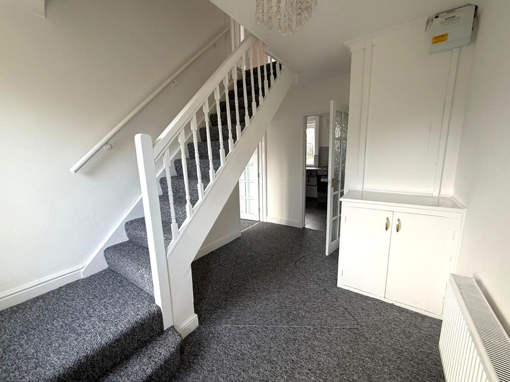 Property photo 2 of 12 Photo 1