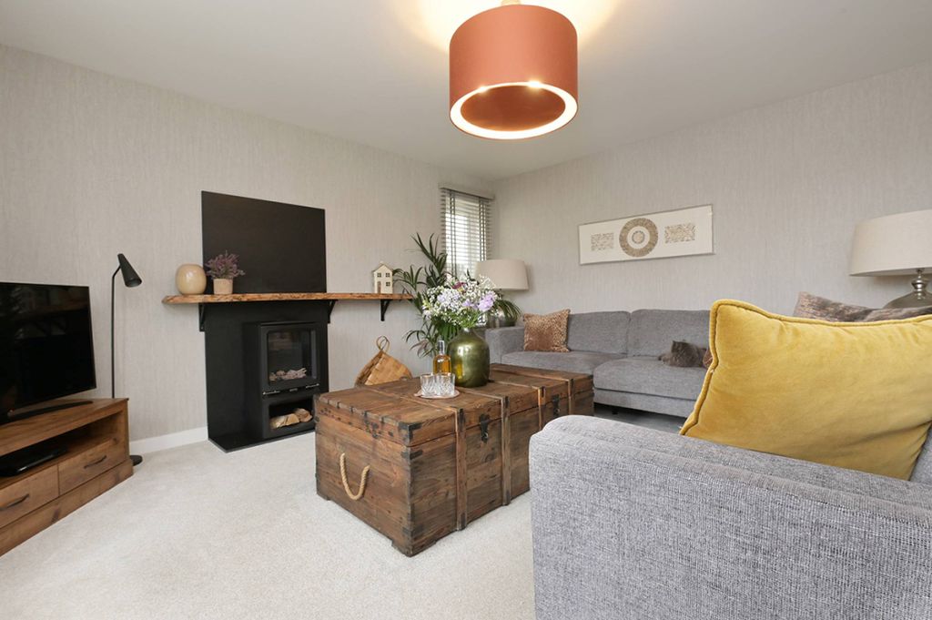 Property photo 2 of 30