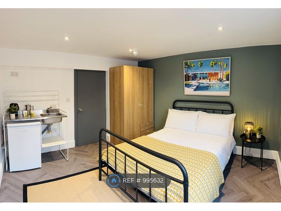Property photo 1 of 18 Room 1 £850