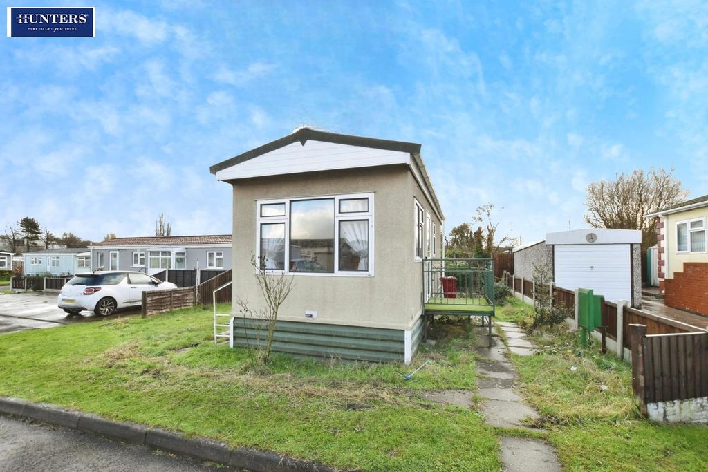 Property photo 2 of 11 Exterior