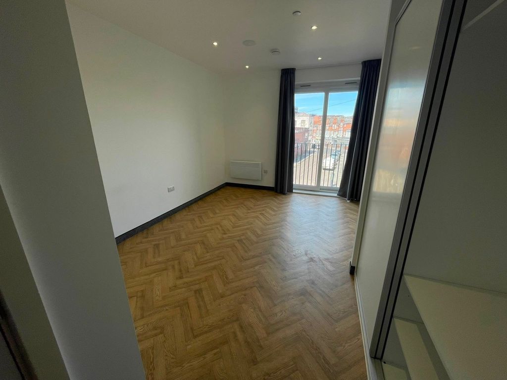 Property photo 1 of 3
