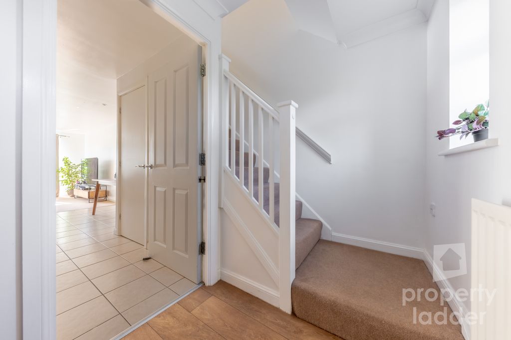 Property photo 2 of 15 Pl-10
