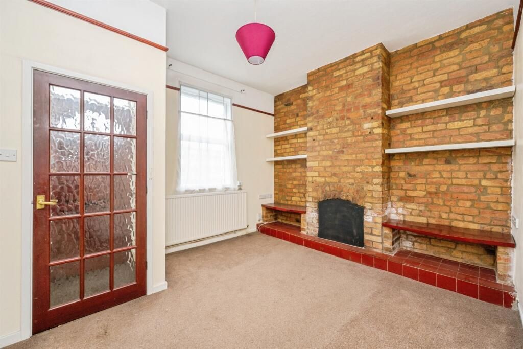 Property photo 3 of 20