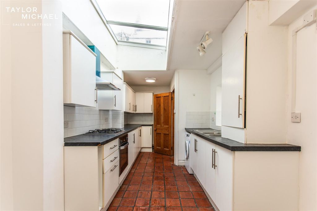 Property photo 3 of 38 Kitchen