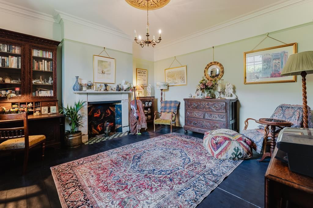 Property photo 2 of 43 4 Bridge Street, Geddington (29 Of 50).Jpg