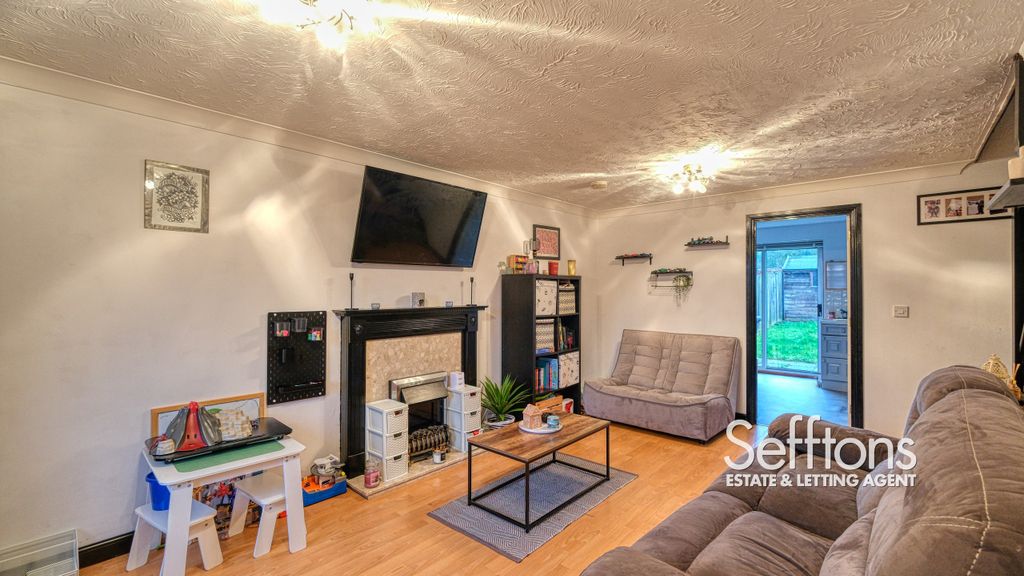 Property photo 2 of 17 Dscf8803_39