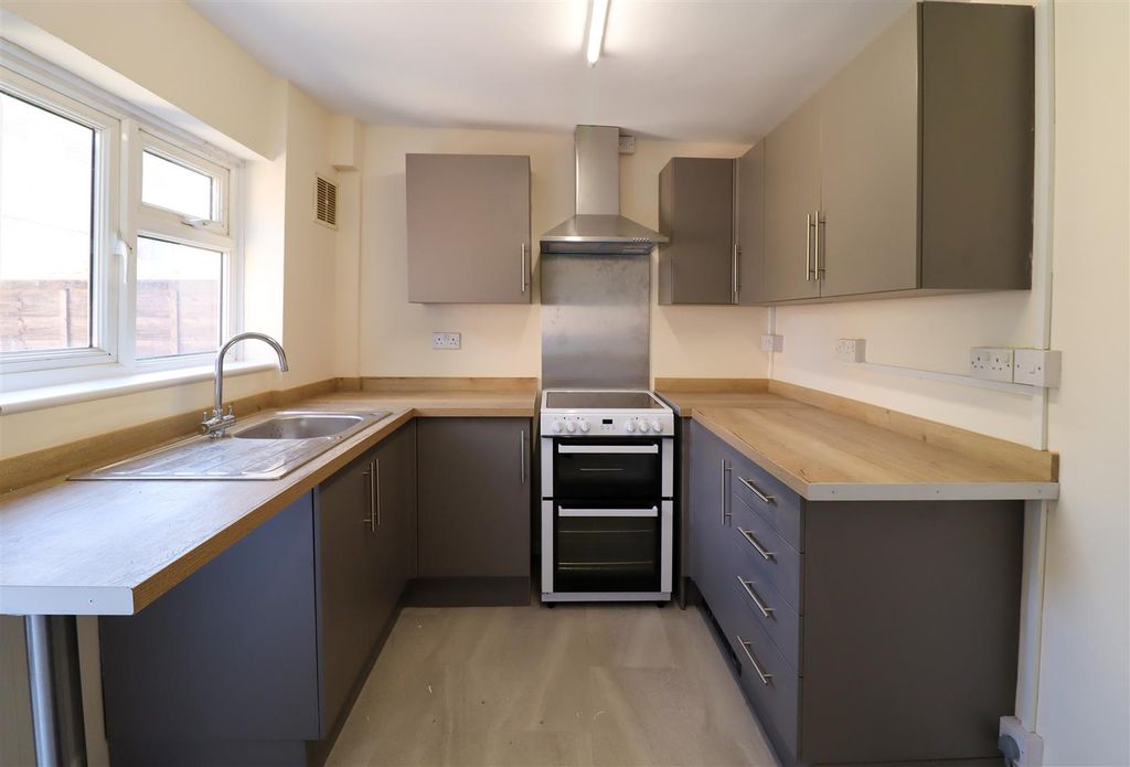 Property photo 2 of 8 Img_6738.Jpg