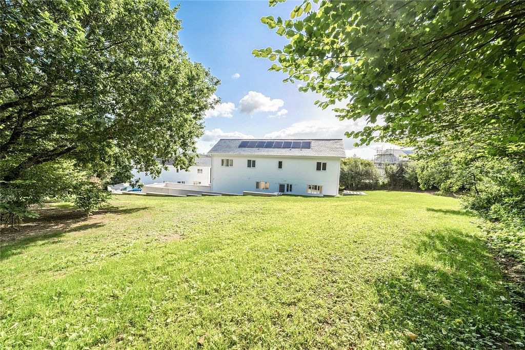 Property photo 2 of 20 Garden