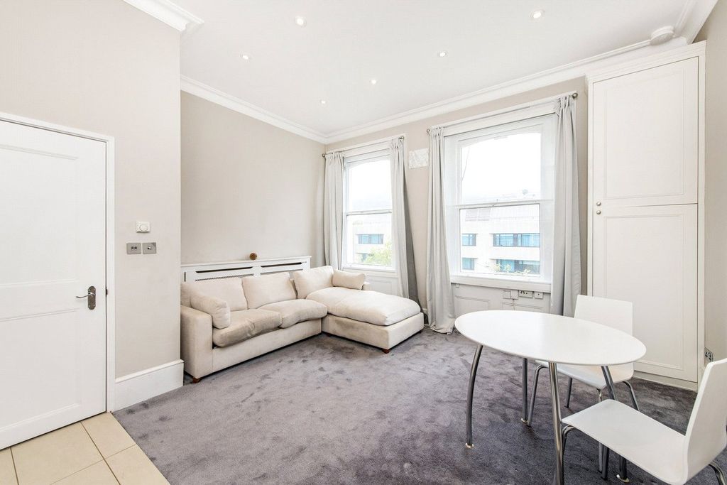 Property photo 3 of 7 Picture No. 04