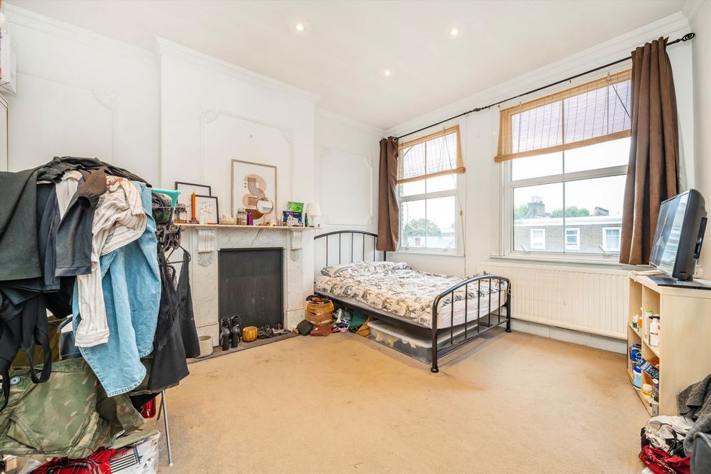 Property photo 2 of 5