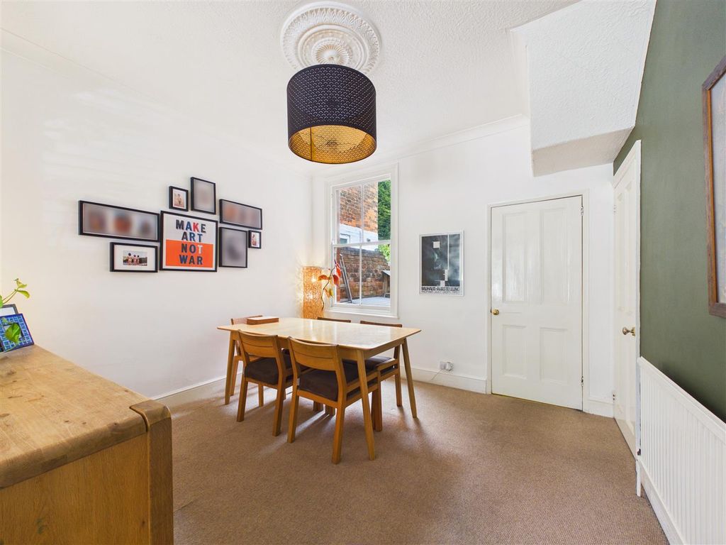Property photo 3 of 15 Cam05193G0-Pr0171-Still004.Jpg