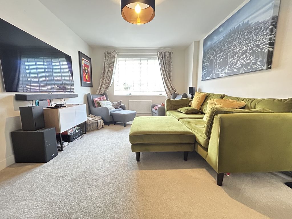 Property photo 3 of 15 Img_8765