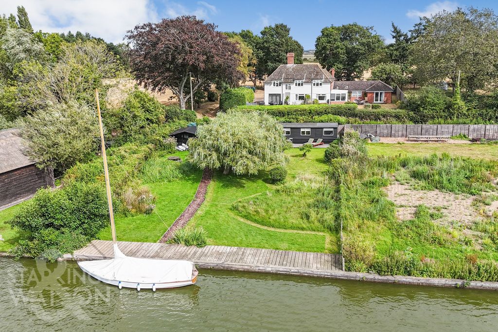 Property photo 1 of 55