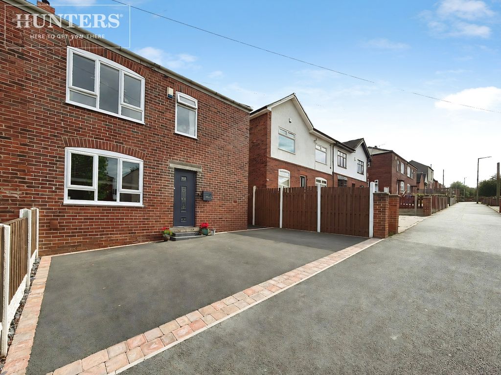 Property photo 1 of 24 Pbox-Img.Png