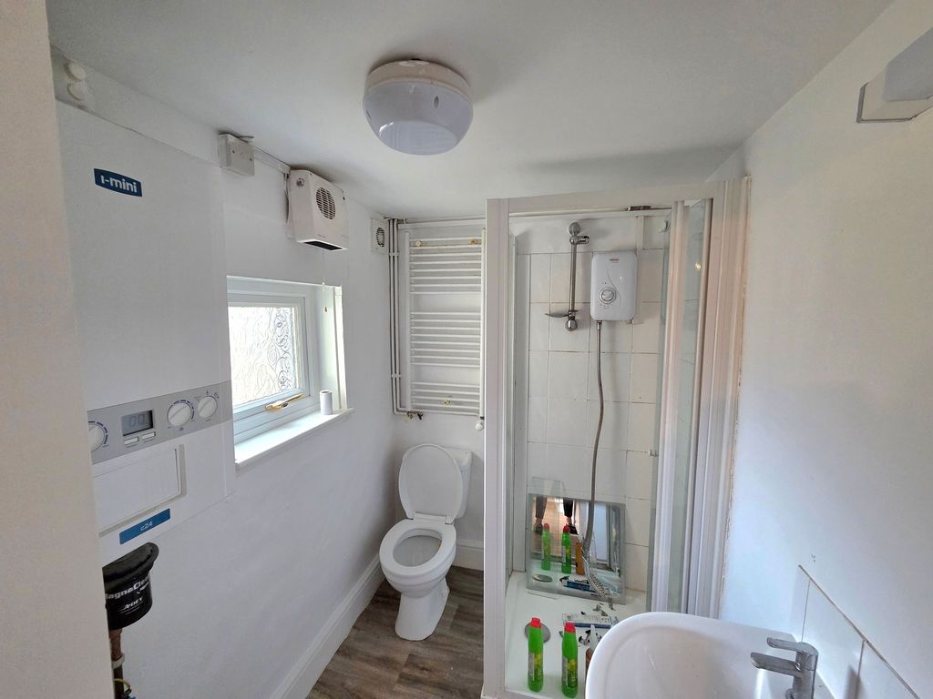 Property photo 3 of 4 Shower Room