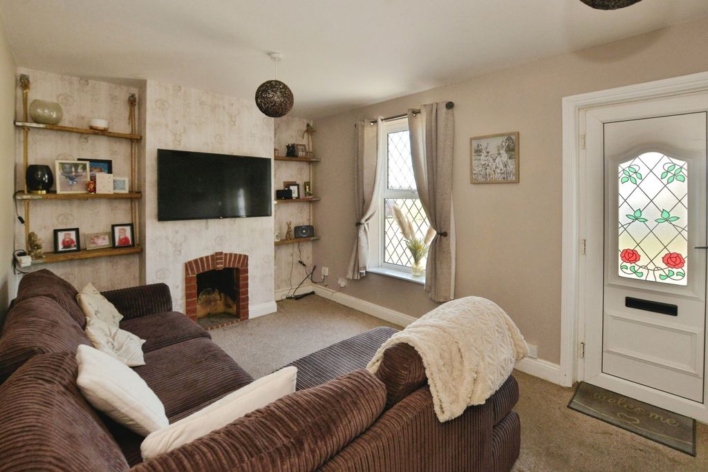 Property photo 2 of 17 Pbox-Img.Jpg