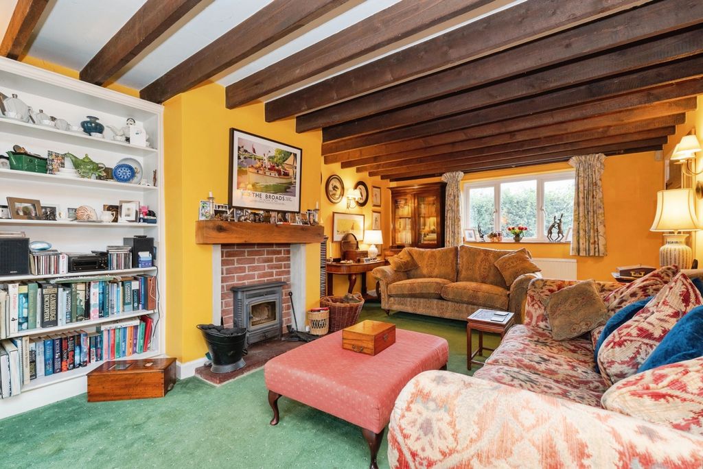 Property photo 2 of 28 Pbox-Img.Jpg