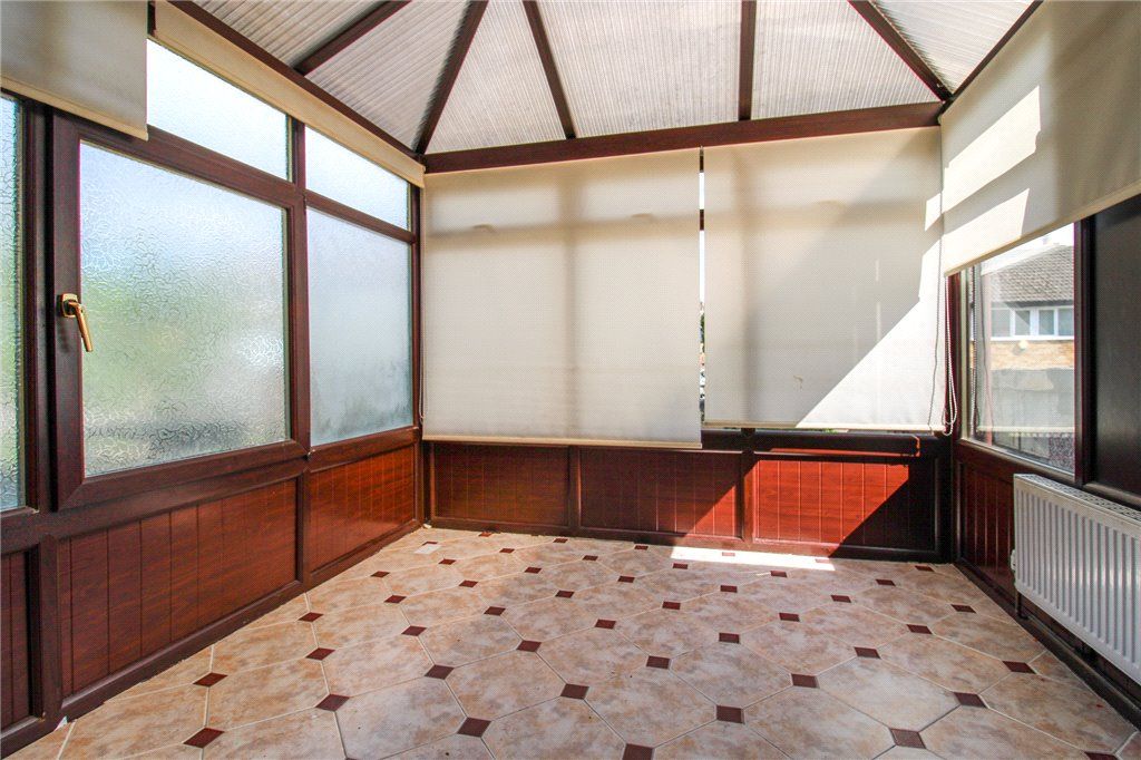 Property photo 3 of 14 Apperley Road