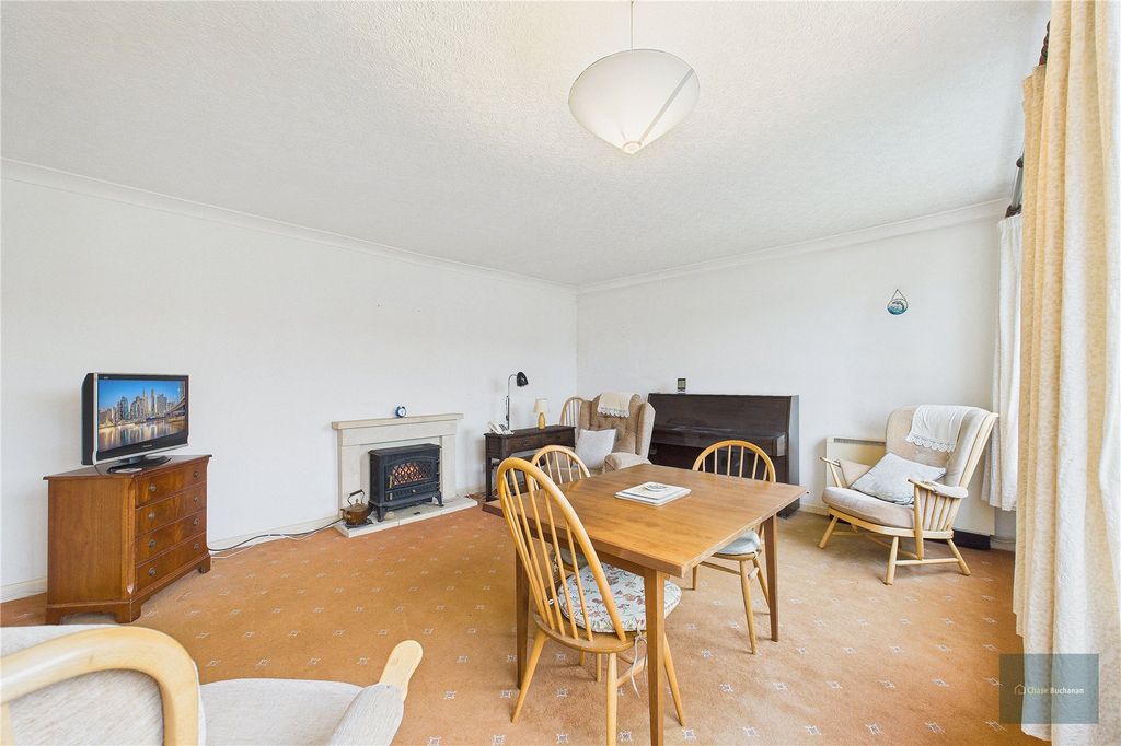 Property photo 2 of 21 Picture No. 01