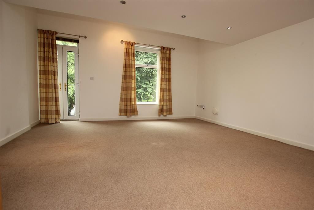 Property photo 1 of 4