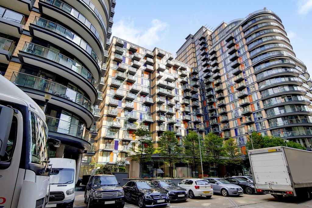 Property photo 2 of 12 Exterior