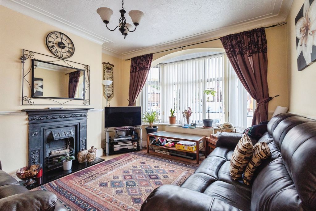 Property photo 2 of 18 Pbox-Img.Jpg