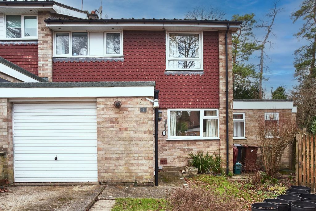 Property photo 1 of 15 Mountfield