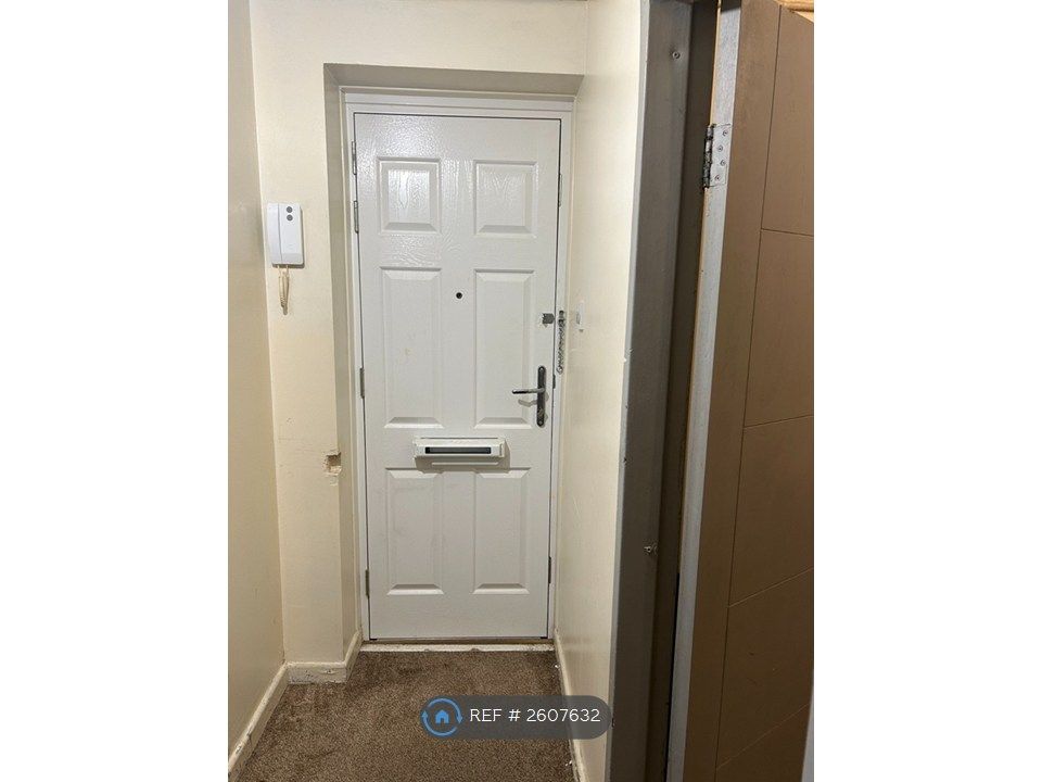 Property photo 2 of 6 Brand New Door With Secured Lock