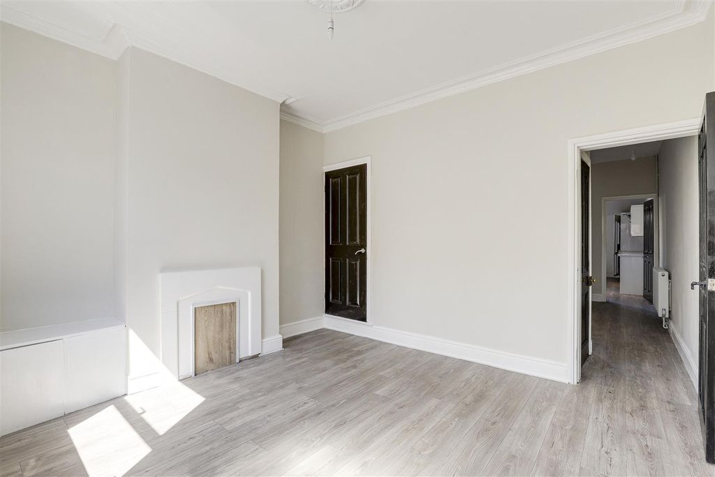 Property photo 3 of 13 02.Jpg